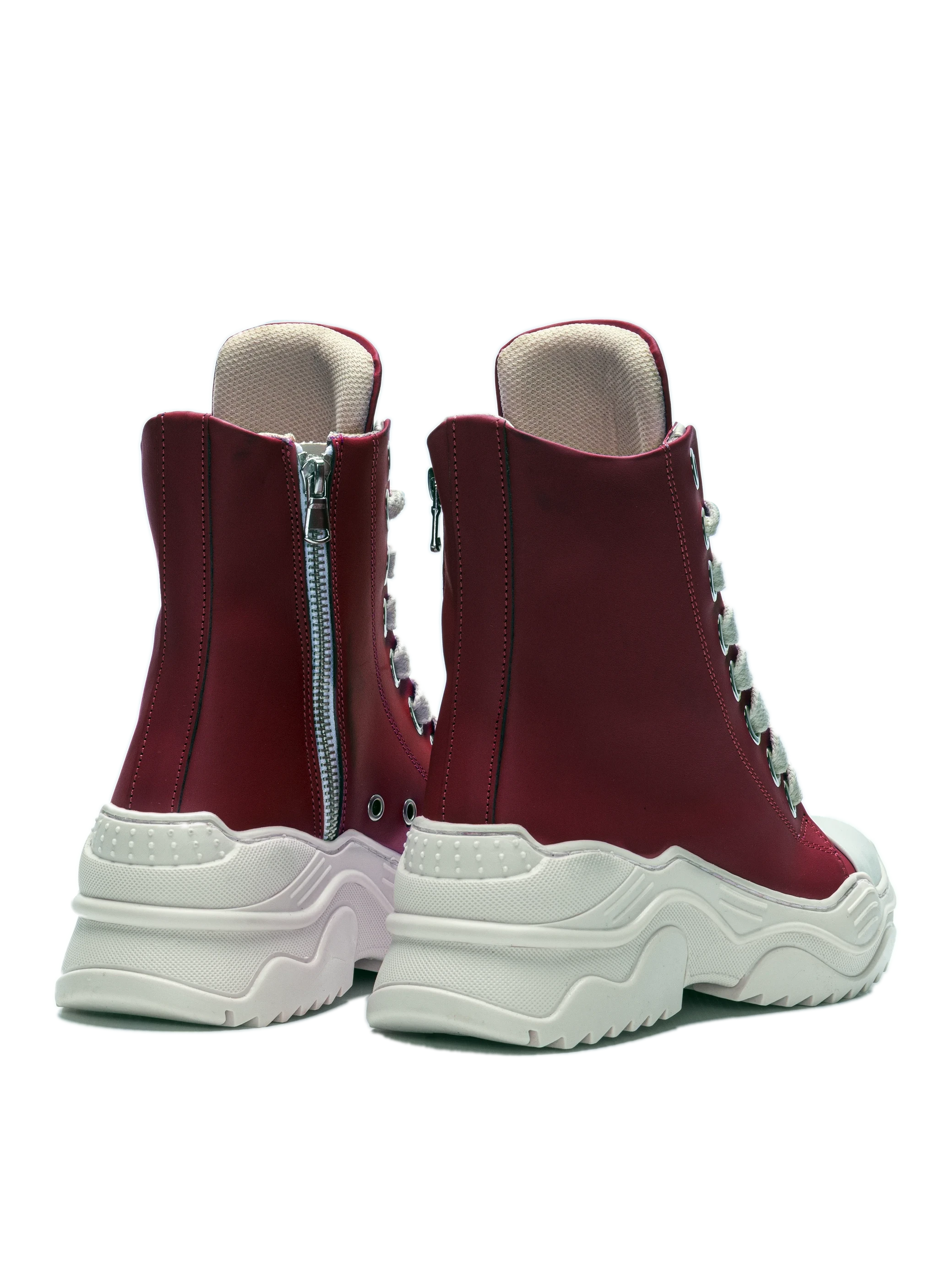 REBEL HIGH – Leather