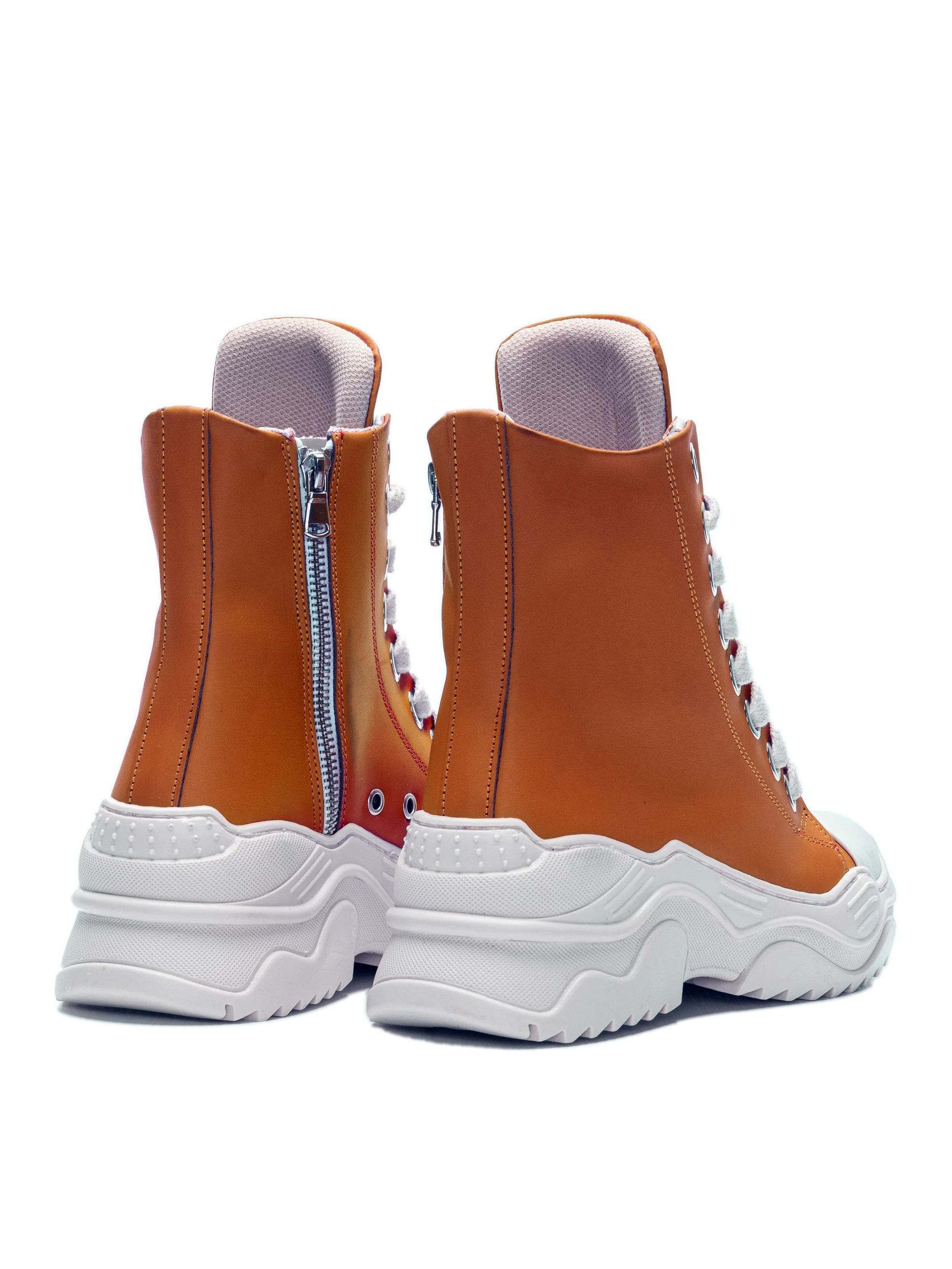 REBEL HIGH – Leather