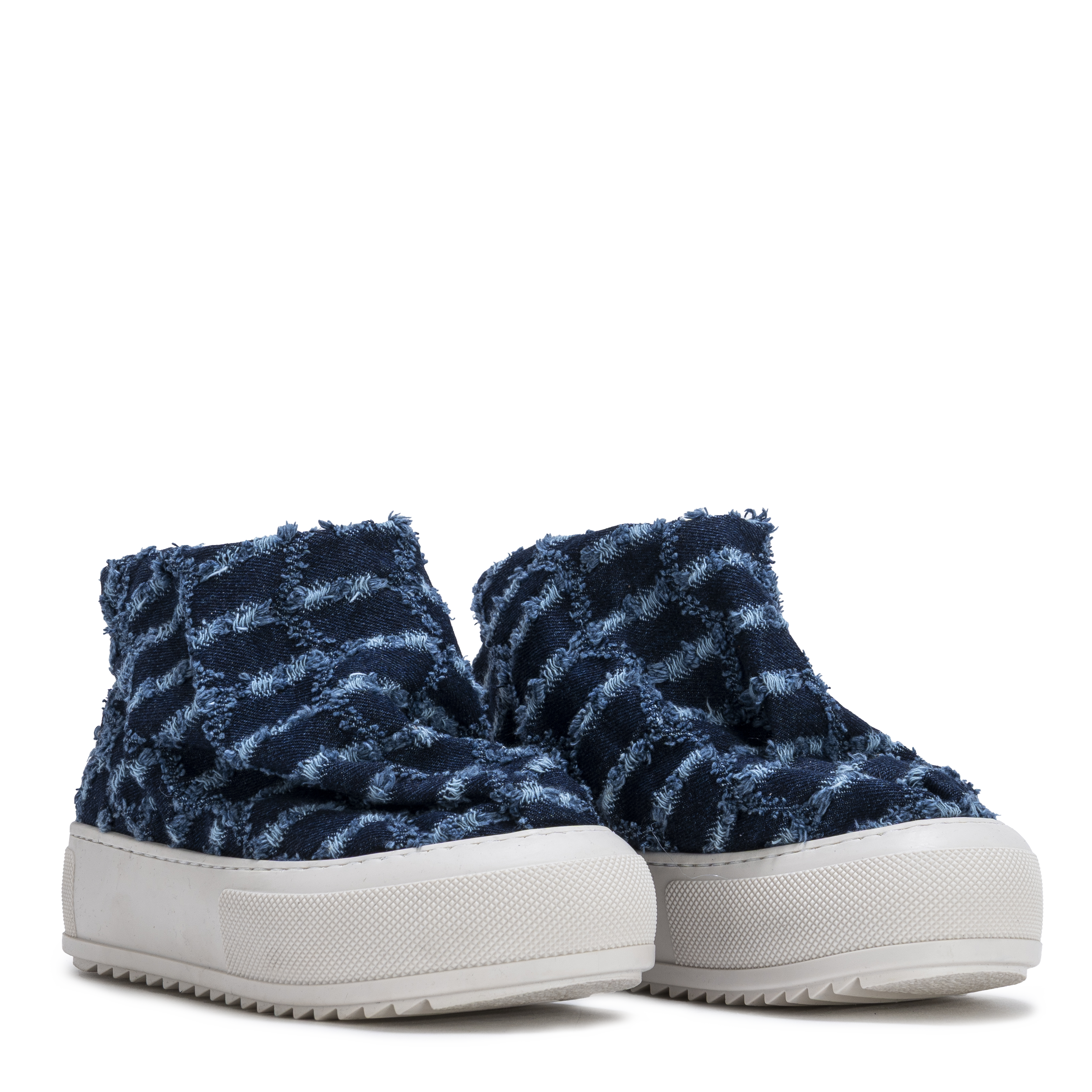 CLOUD – Textured Denim