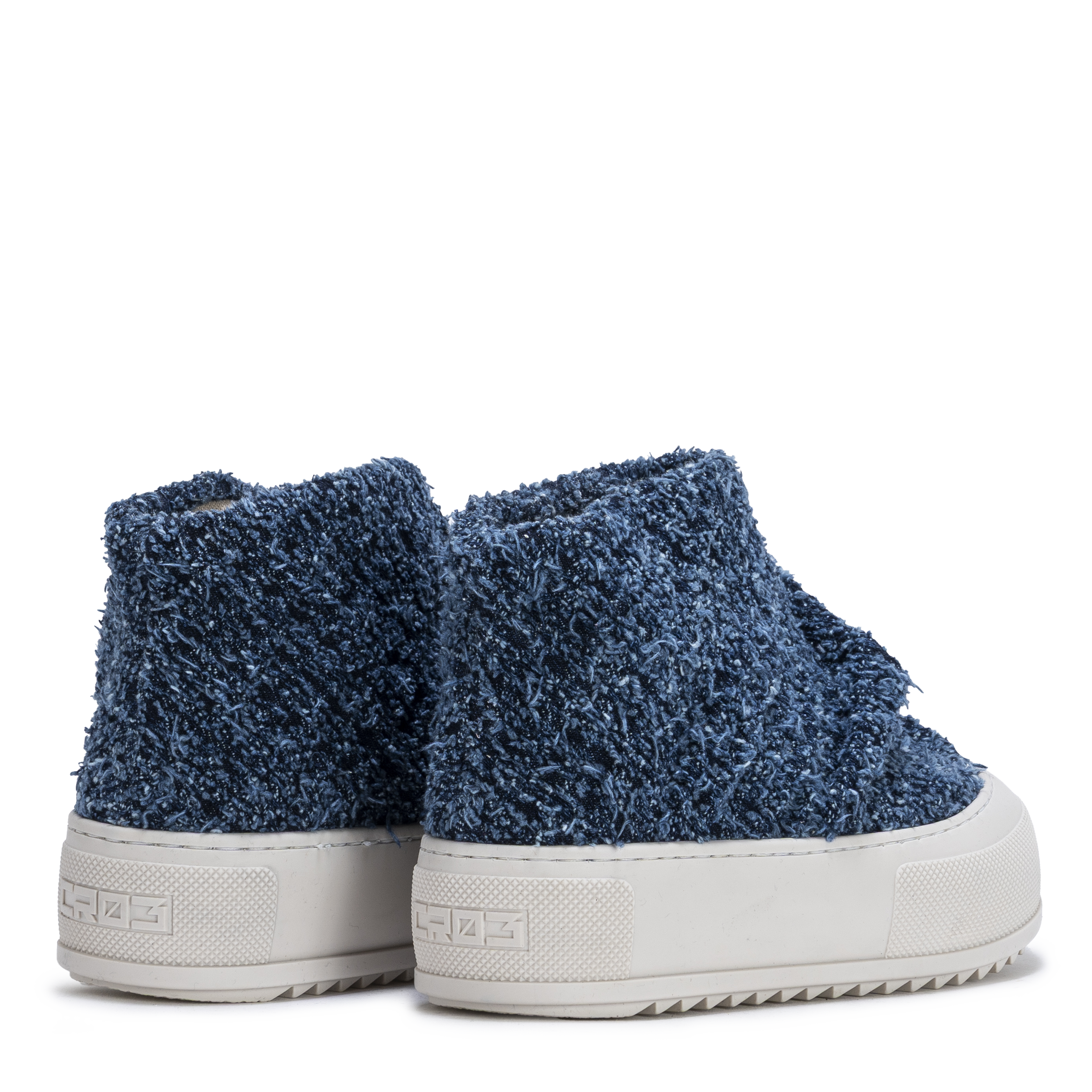 CLOUD – Textured Blue