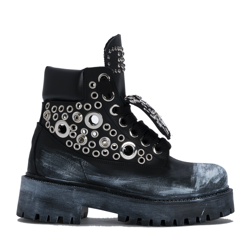 STARBOOT CUSTOM – Total Black Silver Eyelets Edition