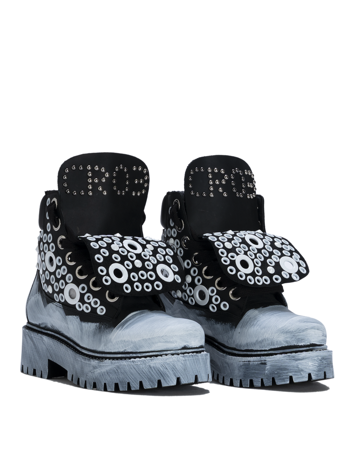 STARBOOT CUSTOM — Weiße Edition mit Ösen und Bemalung