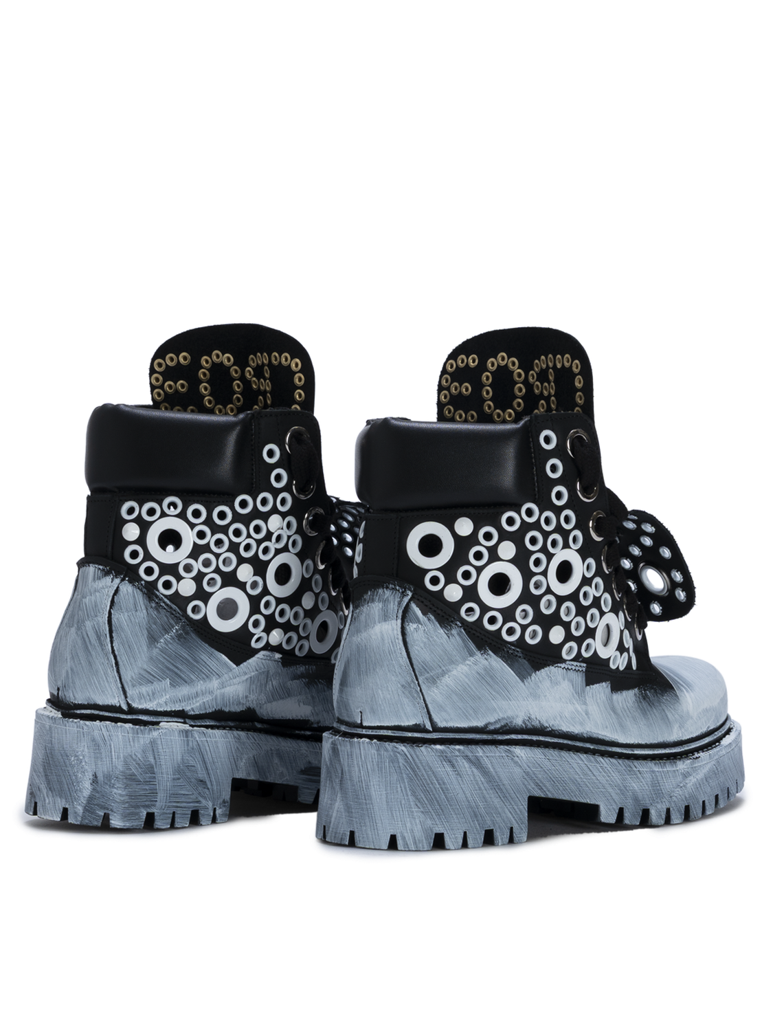 STARBOOT CUSTOM — Weiße Edition mit Ösen und Bemalung
