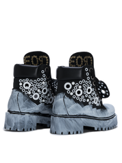 STARBOOT CUSTOM — Weiße Edition mit Ösen und Bemalung